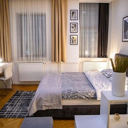 Cubic Central Lux Ni Exterior foto