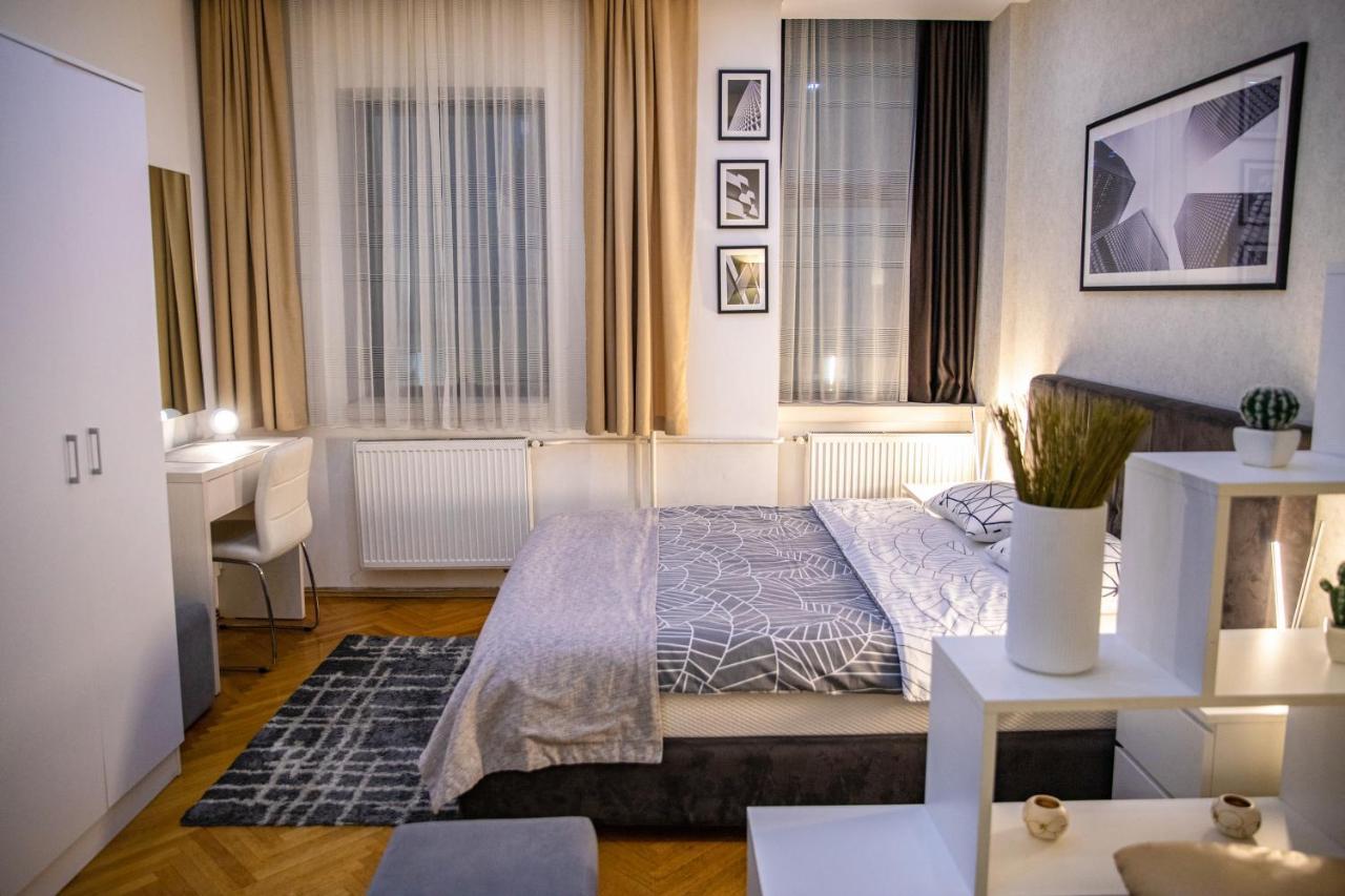 Cubic Central Lux Ni Exterior foto